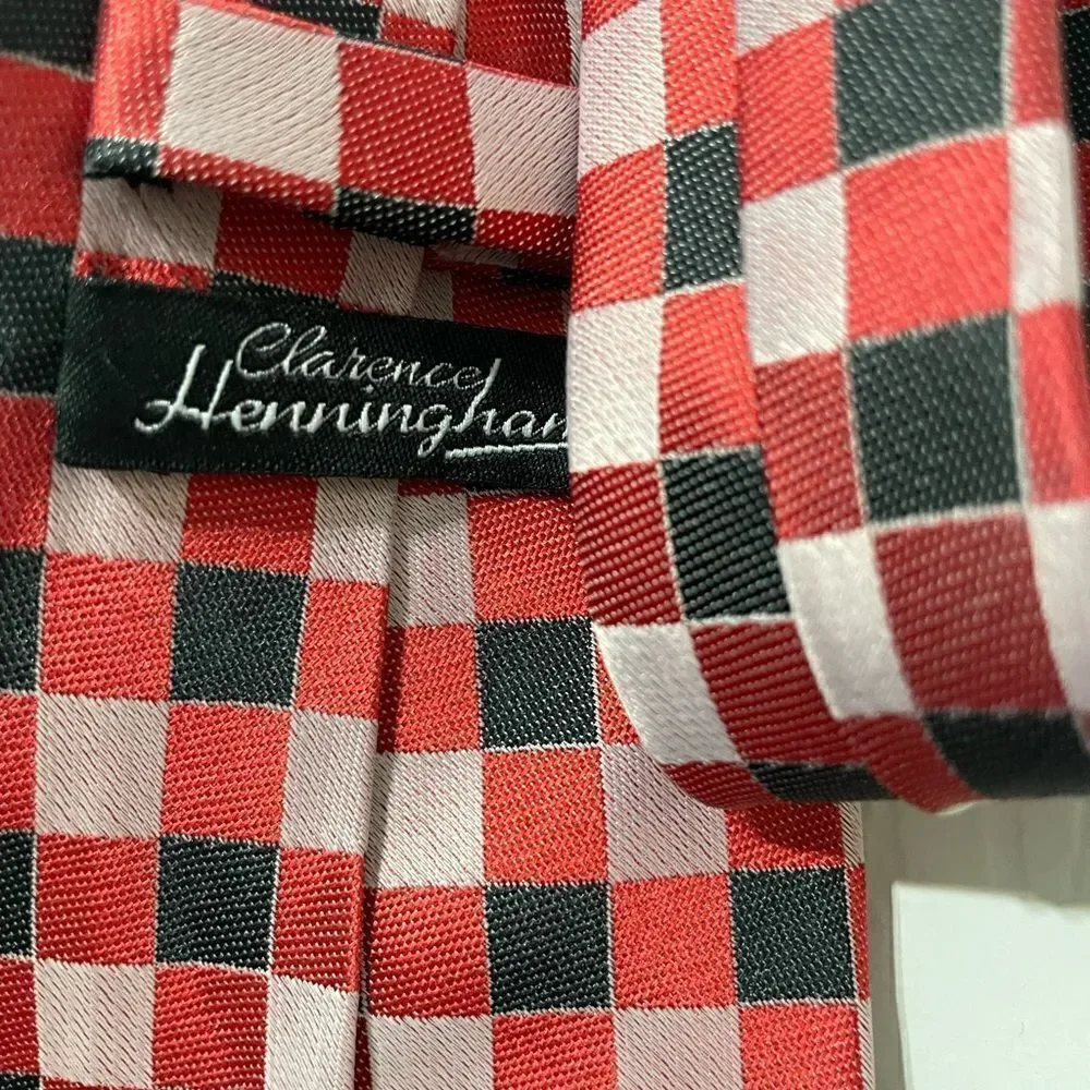 ‎Clarence Henningham Red and Gray Checkered Tie
